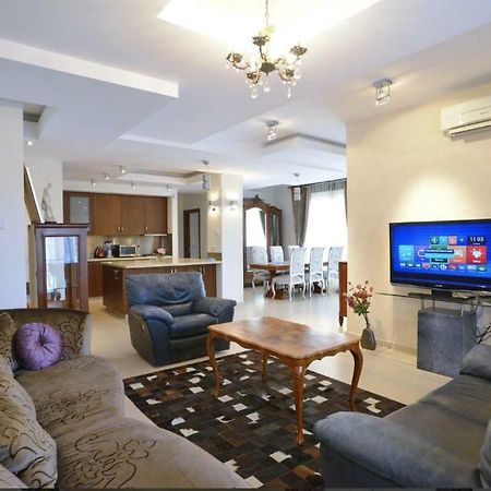 Huge Penthouse With Private Pool Apartment Paphos Exterior photo
